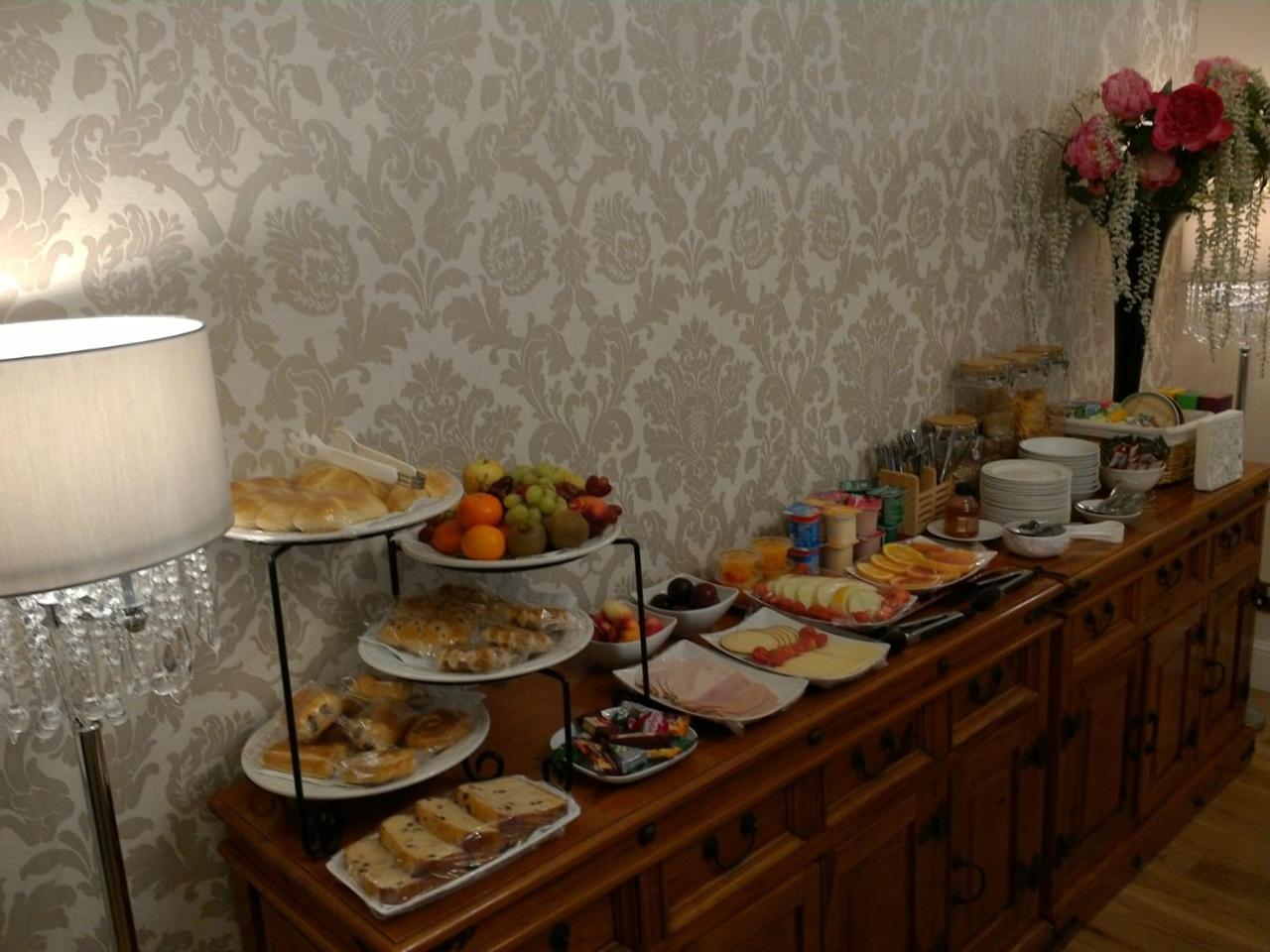 Aaran Lodge Guest House EDI Buitenkant foto